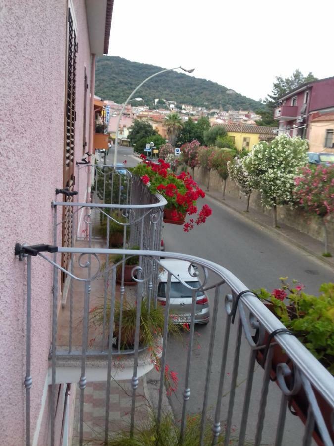 Canne Al Vento Теулада Экстерьер фото